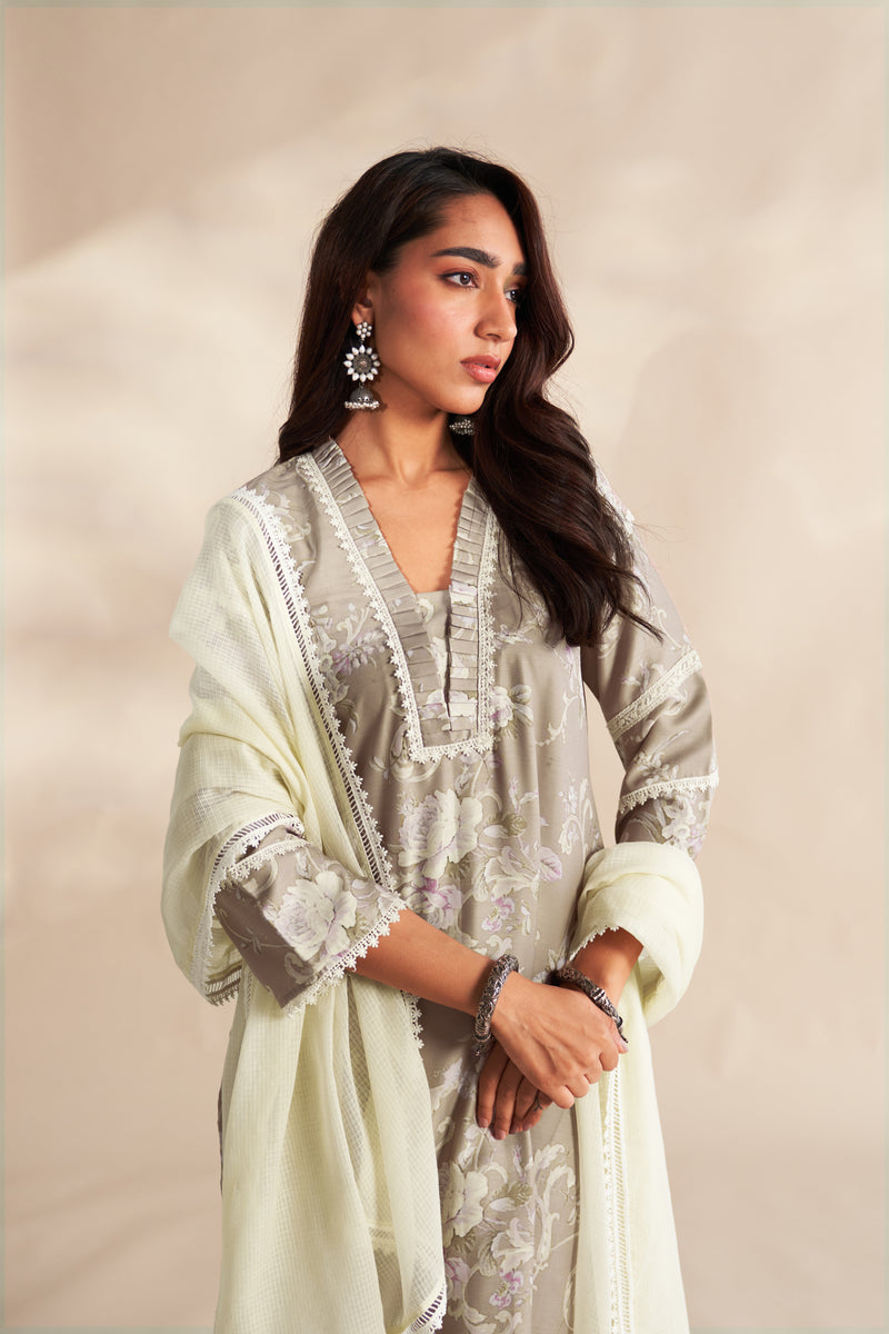 Vahida Kurta Set