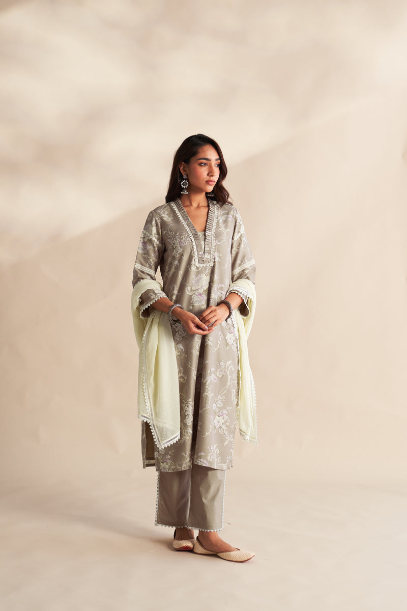 Vahida Kurta Set