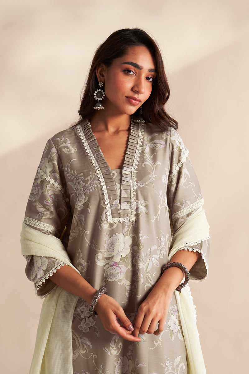 Vahida Dupatta