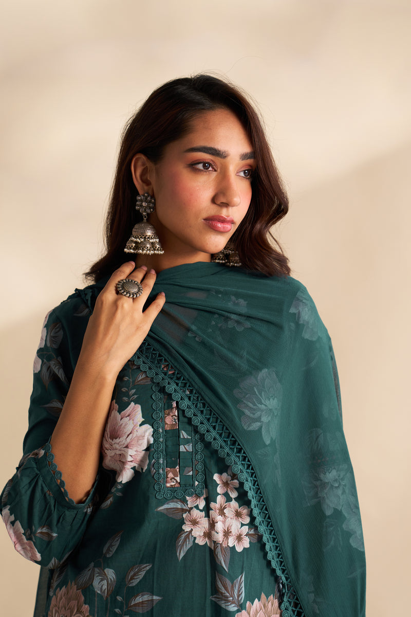 Aneesa Dupatta