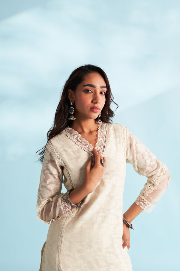 Zaira Kurta